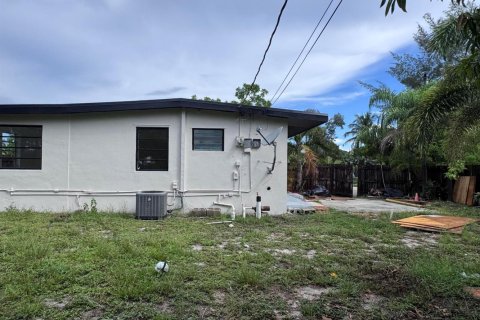 Villa ou maison à louer à Pompano Beach, Floride: 2 chambres, 78.97 m2 № 2168477 - photo 19