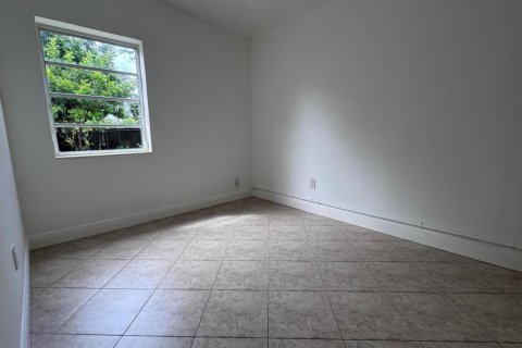 Villa ou maison à louer à Pompano Beach, Floride: 2 chambres, 78.97 m2 № 2168477 - photo 8