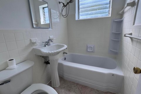 Villa ou maison à louer à Pompano Beach, Floride: 2 chambres, 78.97 m2 № 2168477 - photo 10