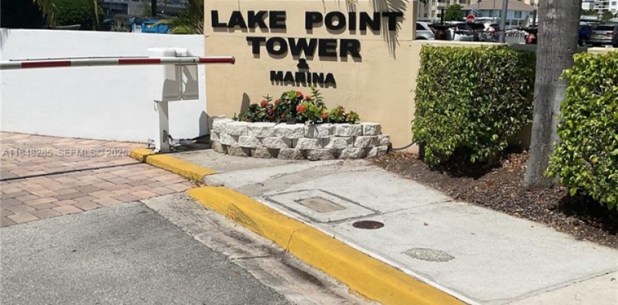 Condo à Hallandale Beach, Floride, 1 chambre  № 2037794