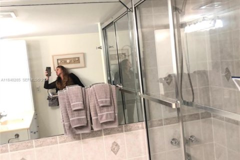 Copropriété à vendre à Hallandale Beach, Floride: 1 chambre, 91.23 m2 № 2037794 - photo 20