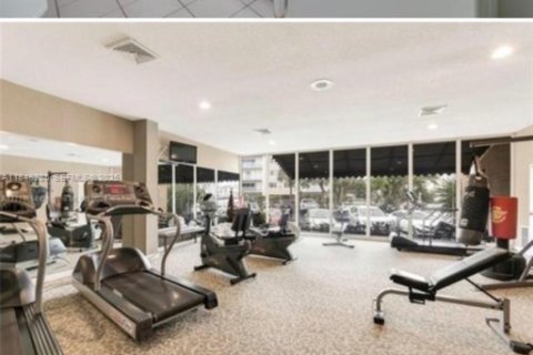 Copropriété à vendre à Hallandale Beach, Floride: 1 chambre, 91.23 m2 № 2037794 - photo 7