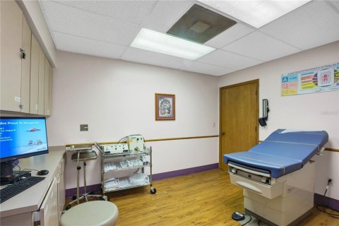 Купить коммерческую недвижимость в Уинтер-Хейвен, Флорида 424.19м2, № 2324992 - фото 20