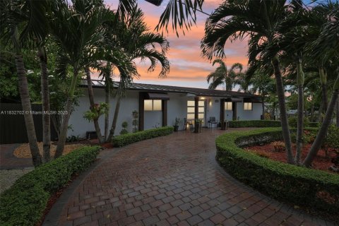 Villa ou maison à vendre à Miami, Floride: 3 chambres, 107.3 m2 № 1809399 - photo 3