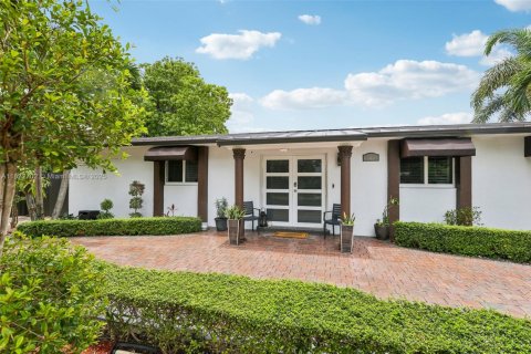 Villa ou maison à vendre à Miami, Floride: 3 chambres, 107.3 m2 № 1809399 - photo 1