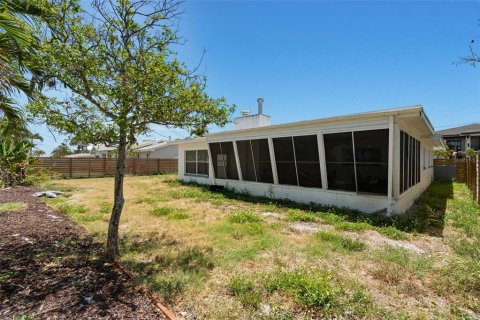 Villa ou maison à vendre à Saint Petersburg, Floride: 2 chambres, 140.75 m2 № 2136609 - photo 29