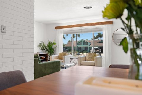 Villa ou maison à vendre à Saint Petersburg, Floride: 2 chambres, 140.75 m2 № 2136609 - photo 10