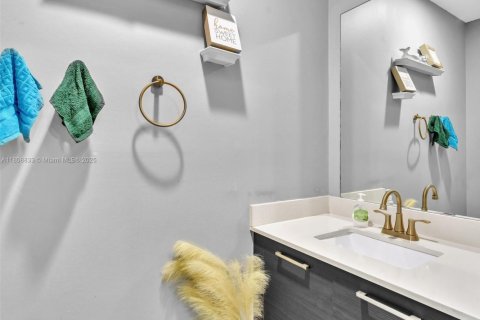 Купить таунхаус в Лодерхилл, Флорида 3 спальни, 117.06м2, № 1954244 - фото 29