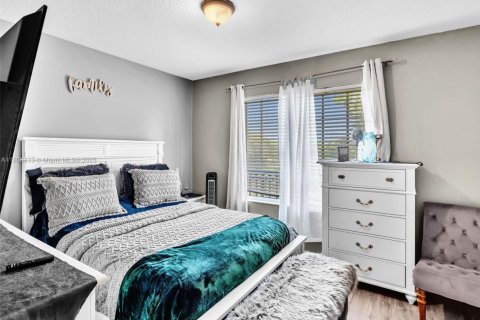 Купить таунхаус в Лодерхилл, Флорида 3 спальни, 117.06м2, № 1954244 - фото 22