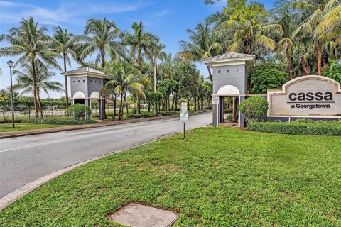 Купить таунхаус в Лодерхилл, Флорида 3 спальни, 117.06м2, № 1954244 - фото 1