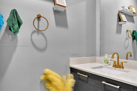 Купить таунхаус в Лодерхилл, Флорида 3 спальни, 117.06м2, № 1954244 - фото 30