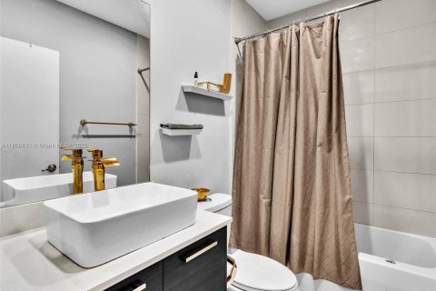 Купить таунхаус в Лодерхилл, Флорида 3 спальни, 117.06м2, № 1954244 - фото 24