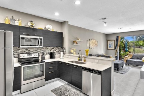 Купить таунхаус в Лодерхилл, Флорида 3 спальни, 117.06м2, № 1954244 - фото 13