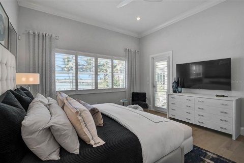 House in Sarasota, Florida 5 bedrooms, 480.86 sq.m. № 2354629 - photo 19