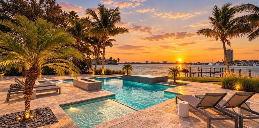 House in Sarasota, Florida 5 bedrooms, 480.86 sq.m. № 2354629