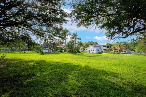 Villa ou maison à vendre à Southwest Ranches, Floride: 3 chambres, 240.06 m2 № 2065250 - photo 17