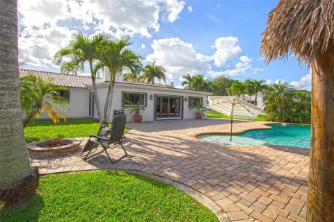 Villa ou maison à vendre à Southwest Ranches, Floride: 3 chambres, 240.06 m2 № 2065250 - photo 12