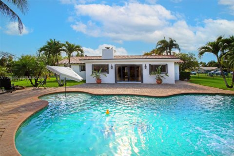 Villa ou maison à vendre à Southwest Ranches, Floride: 3 chambres, 240.06 m2 № 2065250 - photo 14