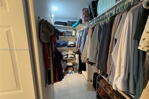 Condominio en alquiler en Miami, Florida, 2 dormitorios, 95.69 m2 № 1892495 - foto 25