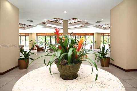 Condominio en alquiler en Miami, Florida, 2 dormitorios, 95.69 m2 № 1892495 - foto 6