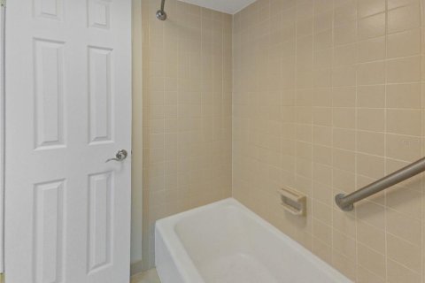 Condominio en venta en Ocala, Florida, 2 dormitorios, 91.6 m2 № 2102227 - foto 17