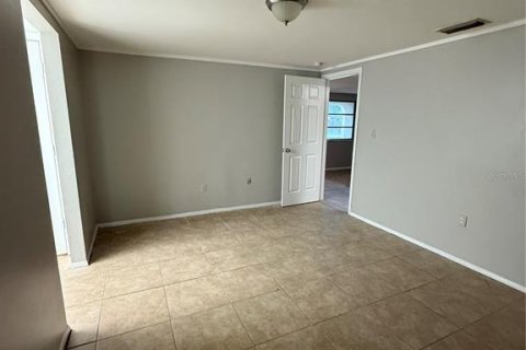 Villa ou maison à louer à Holiday, Floride: 4 chambres, 141.4 m2 № 2406913 - photo 8