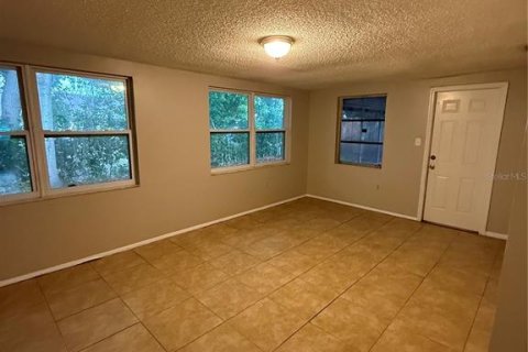 Villa ou maison à louer à Holiday, Floride: 4 chambres, 141.4 m2 № 2406913 - photo 16