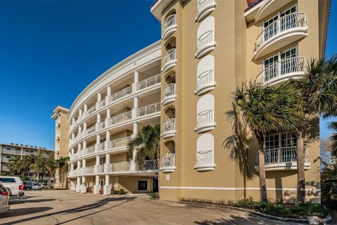 Condo in Saint Pete Beach, Florida, 3 bedrooms  № 1687443 - photo 7