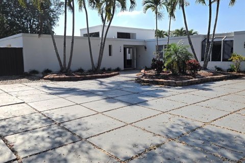 Villa ou maison à vendre à Plantation, Floride: 5 chambres, 315.12 m2 № 2040939 - photo 2