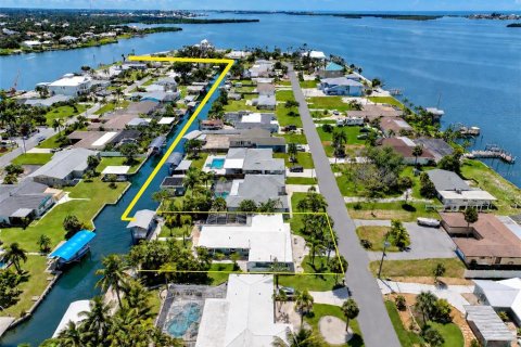 Casa en Englewood, Florida 3 dormitorios, 147.9 m2 № 2385750