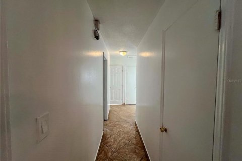 House in Orlando, Florida 4 bedrooms, 172.89 sq.m. № 2237704 - photo 7
