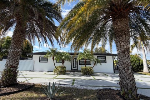 Casa en Miami, Florida 3 dormitorios, 104.79 m2 № 2031022