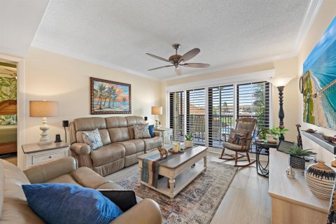 Condo in Jupiter, Florida, 2 bedrooms № 2404039 - photo 13
