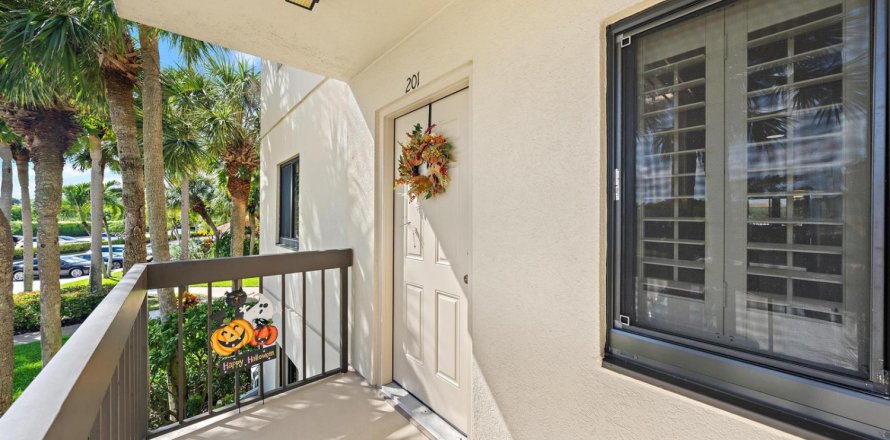Condo in Jupiter, Florida, 2 bedrooms № 2404039