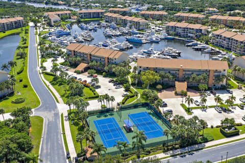 Condo in Jupiter, Florida, 2 bedrooms № 2404039 - photo 28