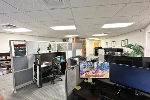 Propiedad comercial en venta en Orlando, Florida, 72.56 m2 № 2157744 - foto 4