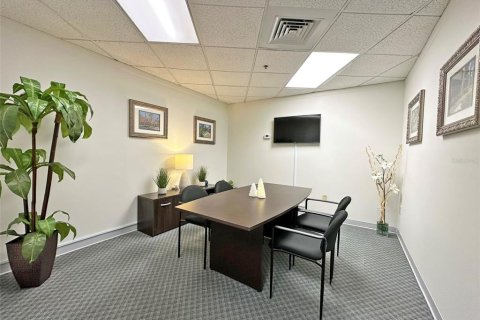 Propiedad comercial en venta en Orlando, Florida, 72.56 m2 № 2157744 - foto 5