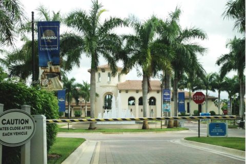 Condominio en venta en Sunrise, Florida, 2 dormitorios, 109.07 m2 № 2049333 - foto 2