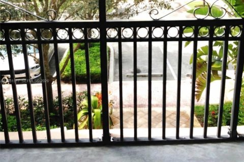 Condominio en venta en Sunrise, Florida, 2 dormitorios, 109.07 m2 № 2049333 - foto 17