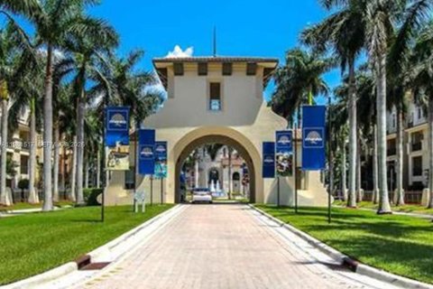 Condominio en Sunrise, Florida, 2 dormitorios  № 2049333