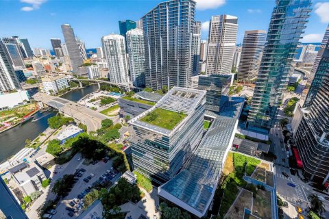 Condominio en alquiler en Miami, Florida, 2 dormitorios, 119.01 m2 № 2031945 - foto 8