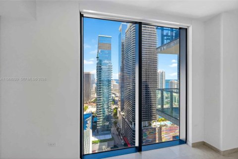 Condominio en alquiler en Miami, Florida, 2 dormitorios, 119.01 m2 № 2031945 - foto 19