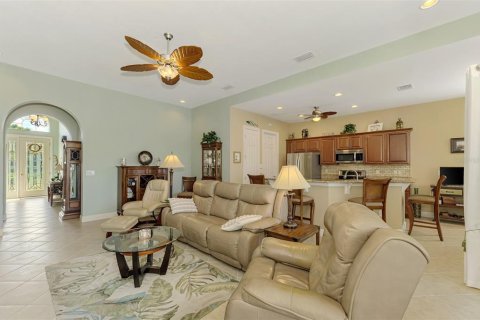 Villa ou maison à vendre à Port Charlotte, Floride: 2 chambres, 171.78 m2 № 2294967 - photo 9