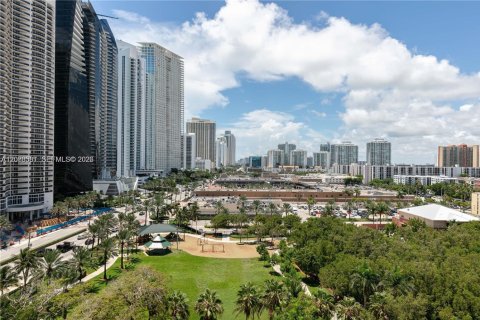 Copropriété à vendre à Sunny Isles Beach, Floride: 2 chambres, 181.07 m2 № 2338625 - photo 26