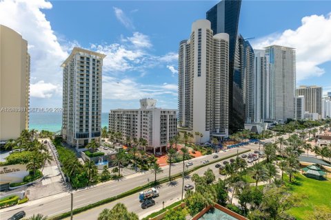 Copropriété à vendre à Sunny Isles Beach, Floride: 2 chambres, 181.07 m2 № 2338625 - photo 25