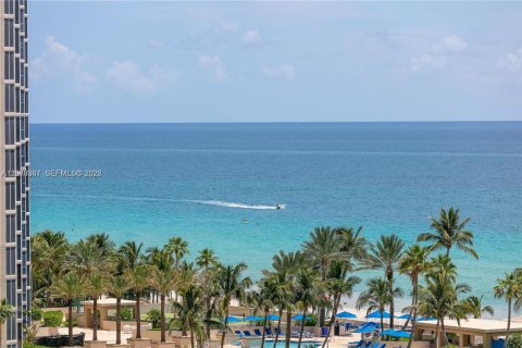 Copropriété à vendre à Sunny Isles Beach, Floride: 2 chambres, 181.07 m2 № 2338625 - photo 30