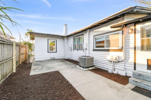 Casa en alquiler en Saint Petersburg, Florida, 3 dormitorios, 95.97 m2 № 1808816 - foto 22