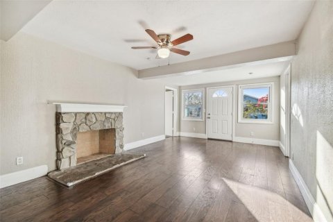 Casa en alquiler en Saint Petersburg, Florida, 3 dormitorios, 95.97 m2 № 1808816 - foto 4