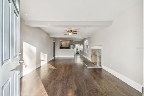 Casa en alquiler en Saint Petersburg, Florida, 3 dormitorios, 95.97 m2 № 1808816 - foto 2