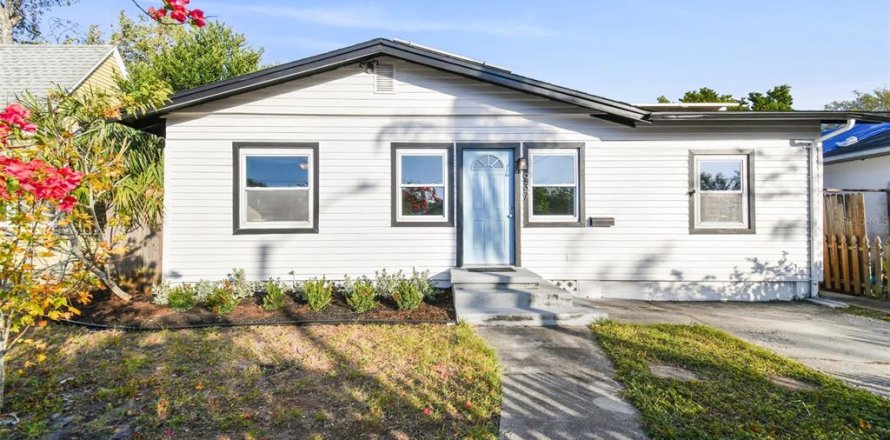 Casa en Saint Petersburg, Florida 3 dormitorios, 95.97 m2 № 1808816